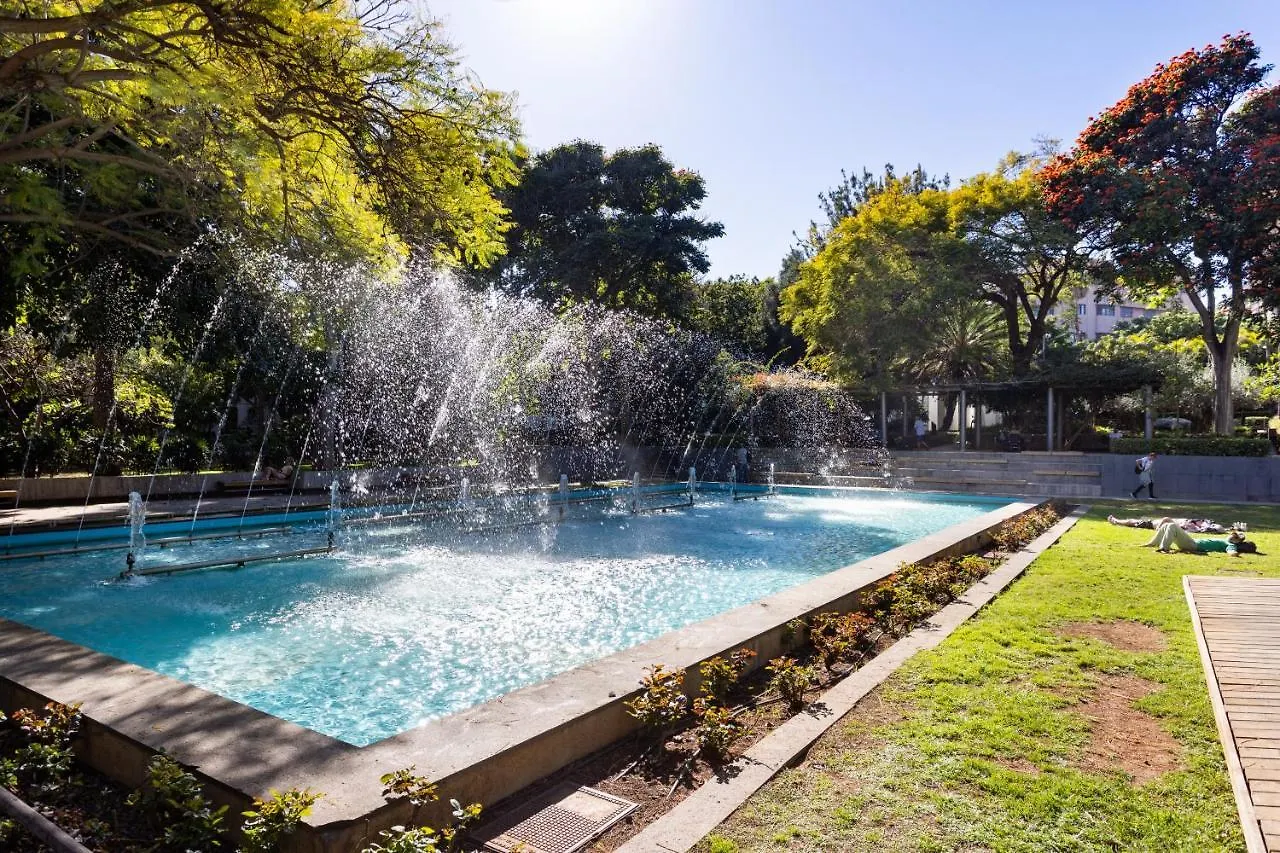 Home2Book Bright & Comfy Apt Santa Cruz Center Spanien